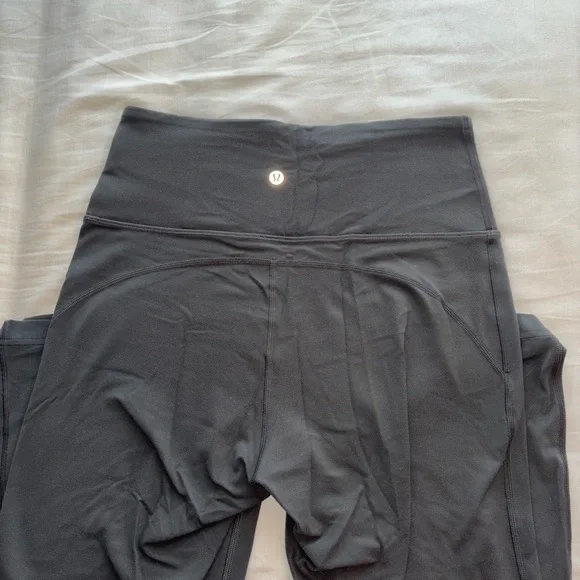 Lululemon Groove Nulu Super-High-Rise Flared Pant Regular Length - Picture 2 of 4